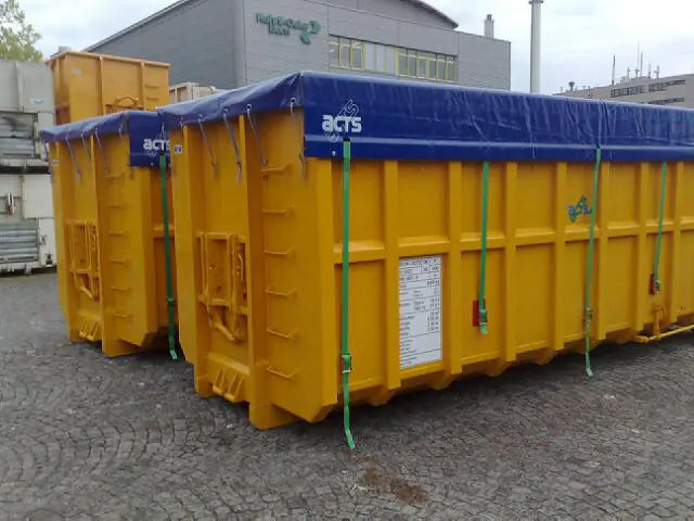 ACTS gepruefte Bahncontainer mit Rollplane