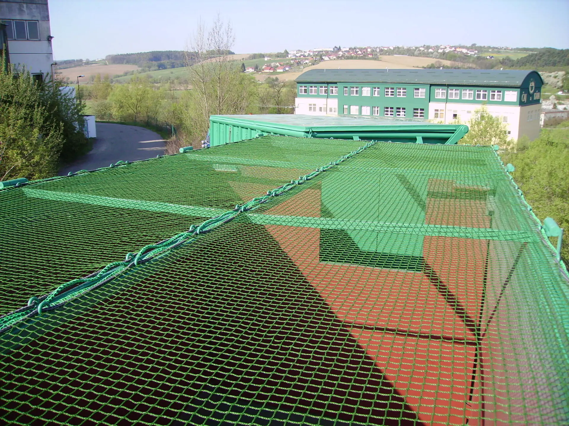 Netzdach grobmaschig zweiteilig